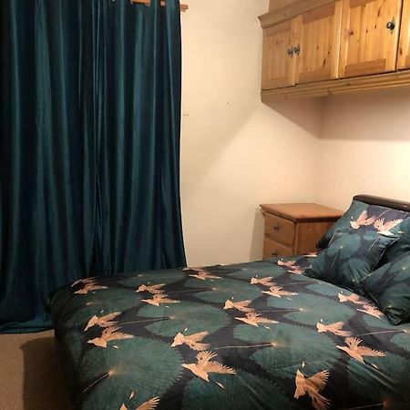 סנדרלנד Lovely One-Bed Condo With Free Parking On Premises מראה חיצוני תמונה